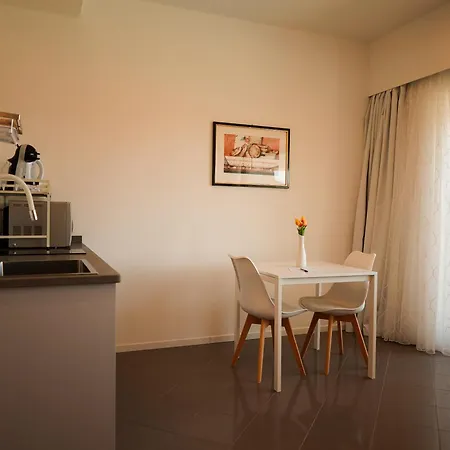 Ada Aparthotel 4*