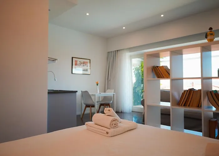 Hotel apartamentowy Ada